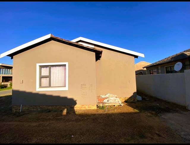 3 BEDROOM HOUSE FOR SALE IN VANDERBIJLPARK CE 4